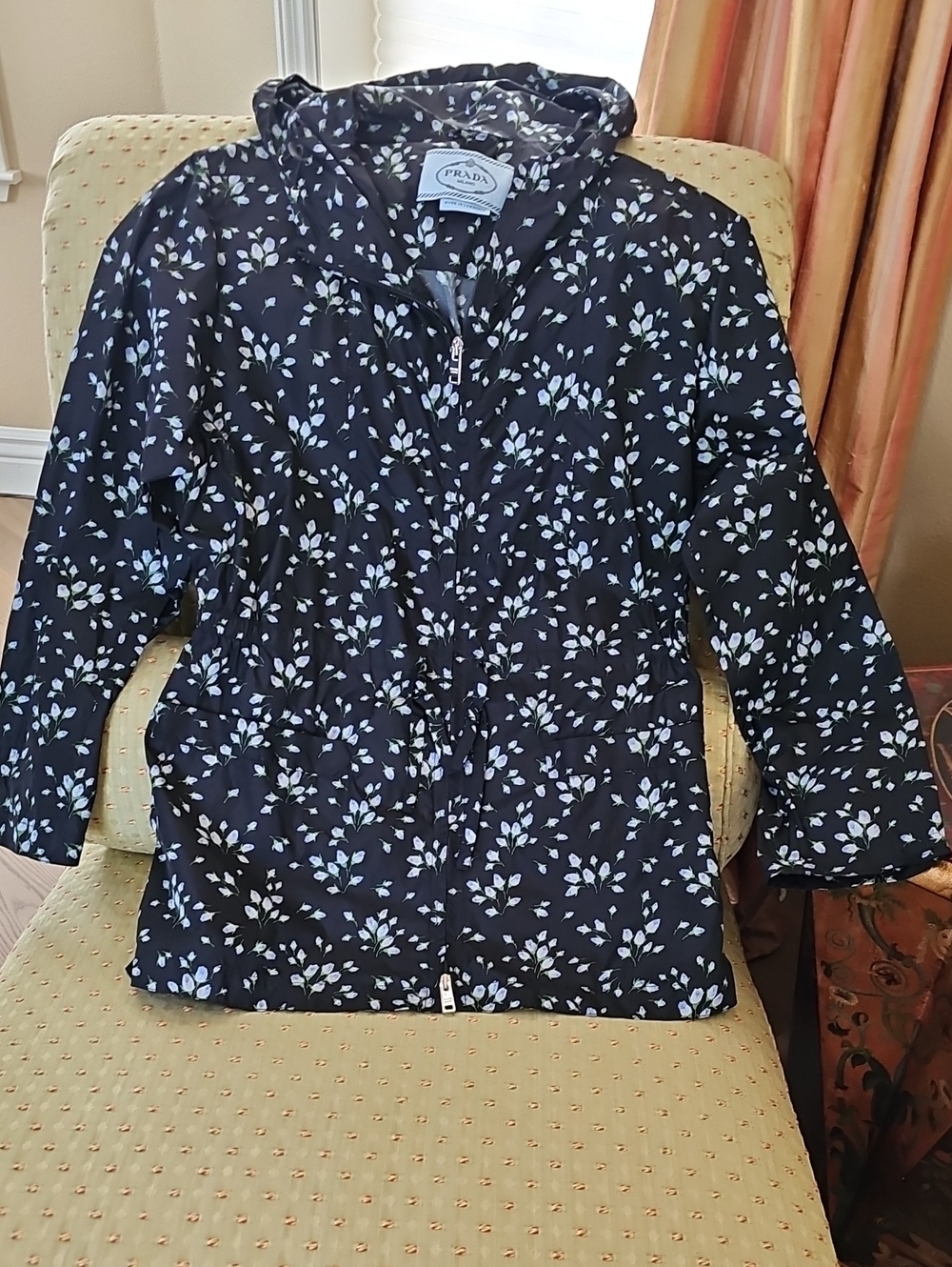Authentic Prada Black Hooded Floral Puffer Jacket-Pretine
